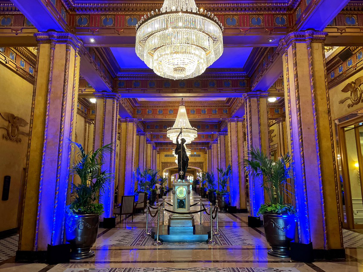 Blue-tiful morning at @TheRoosevelt_NO! 💙⚜️ #NewOrleans #RooseveltStories