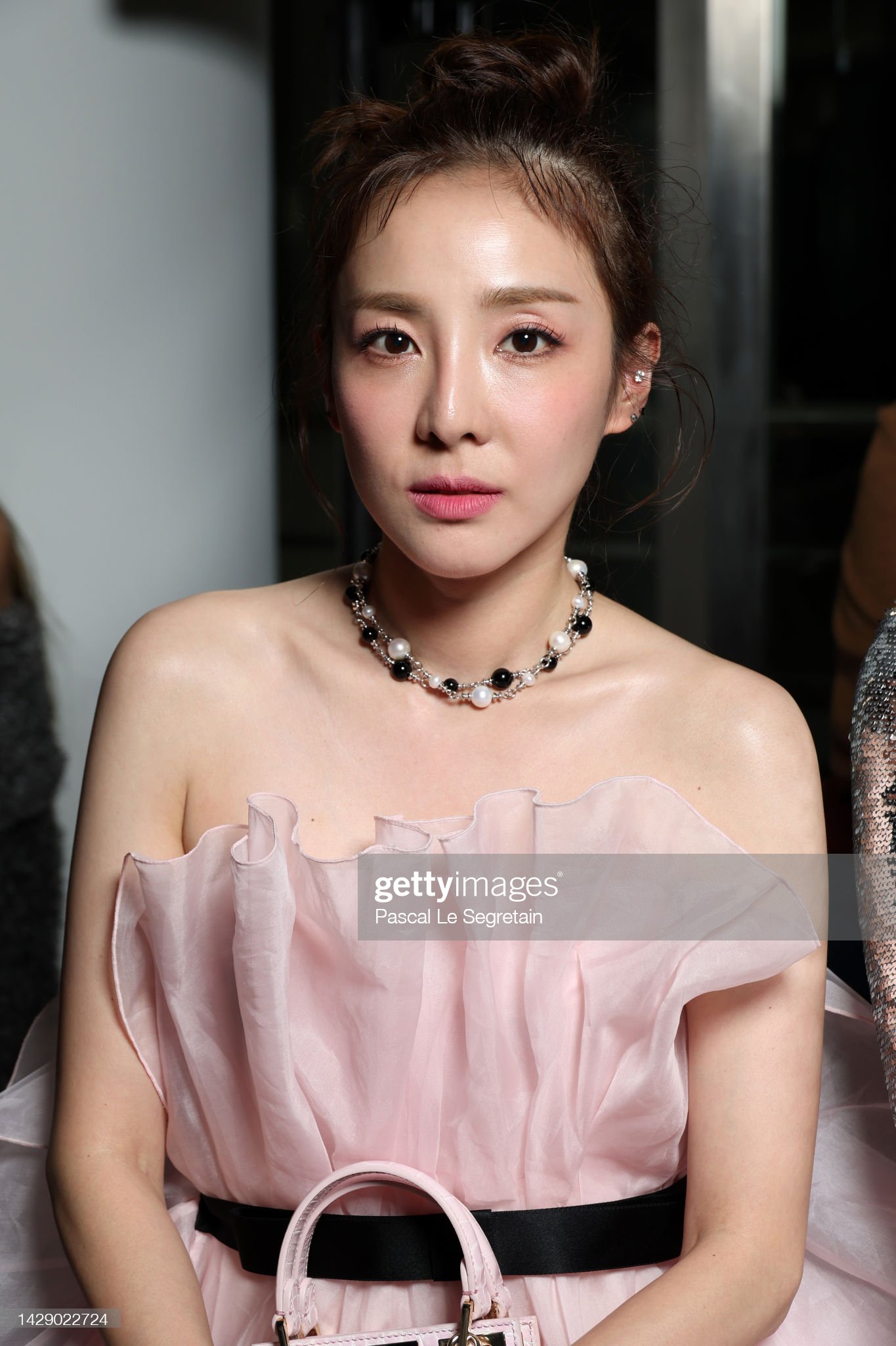 تويتر \ Sandara Park على تويتر: "Sandara Park x Giambattista Valli SANDARA  FOR GIAMBATTISTA VALLI #SANDARAxPFW #SandaraPark https://t.co/ZJi7QGHjMf"