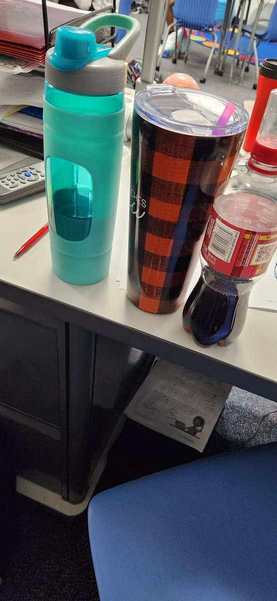 unicornteach79's tweet photo. @ms_lenzi  I guess I can get healthy 😂 1 bottle of water and 1 bottle of soda 🥤 https://t.co/le7NN6k7Nl