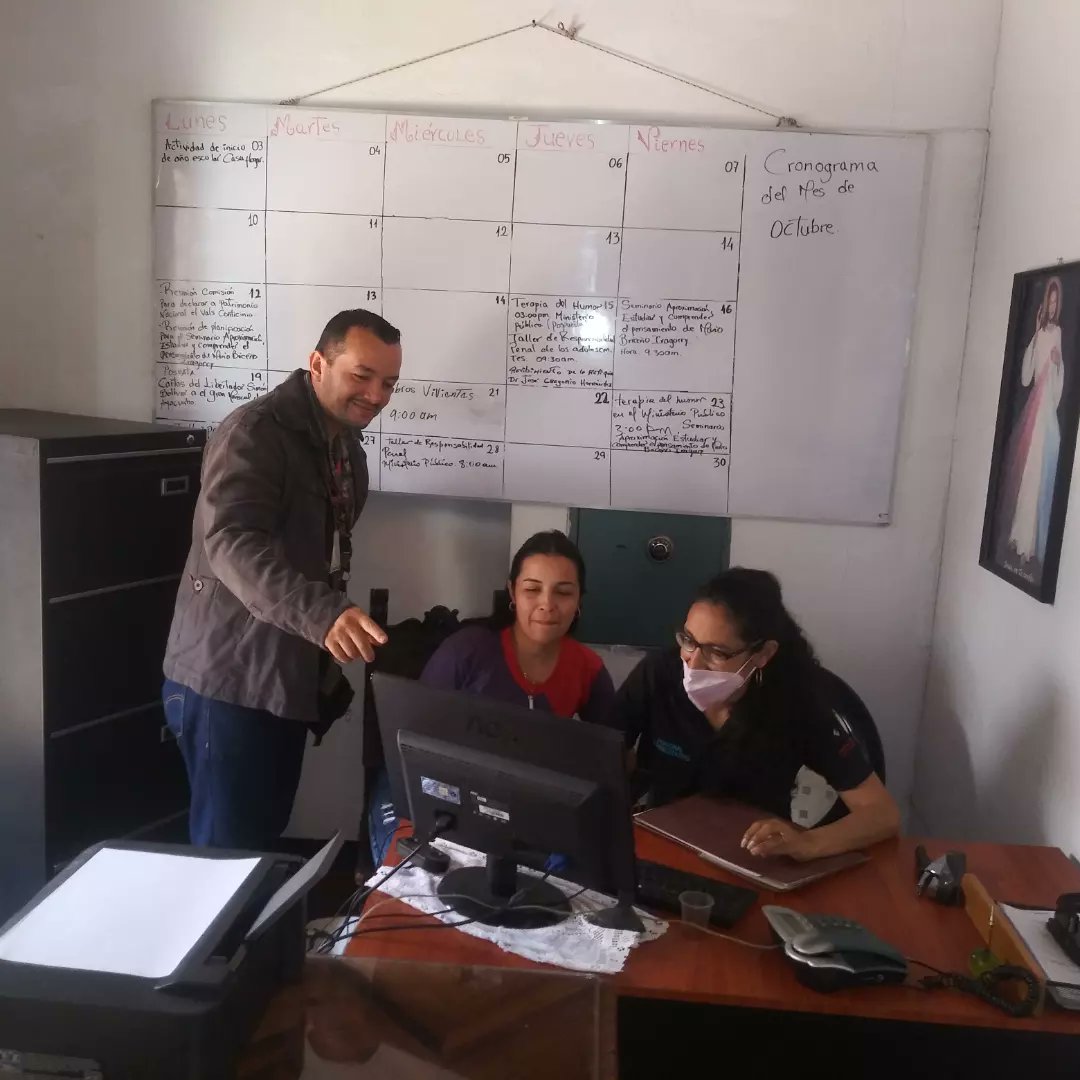 PosgradoT's tweet photo. Proceso de inscripción de los nuevos ingresos del PNF Historia en la Casa de los Tratados Bolívar y Sucre con la @alcaldiatruji_1 @CNH_Ven @NicolasMaduro @Iroschimajpsuv @Gerardo4fPsuv @carloscontigo  @Rixiorector @Tibisayunearte @mppeuniv @arbolve @ninoskaortiz25 @prensaunermb https://t.co/YcdDHDdt3l