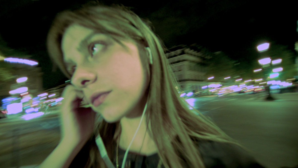 simiammiam's tweet photo. Paris 💚 https://t.co/tfeqNT20n4