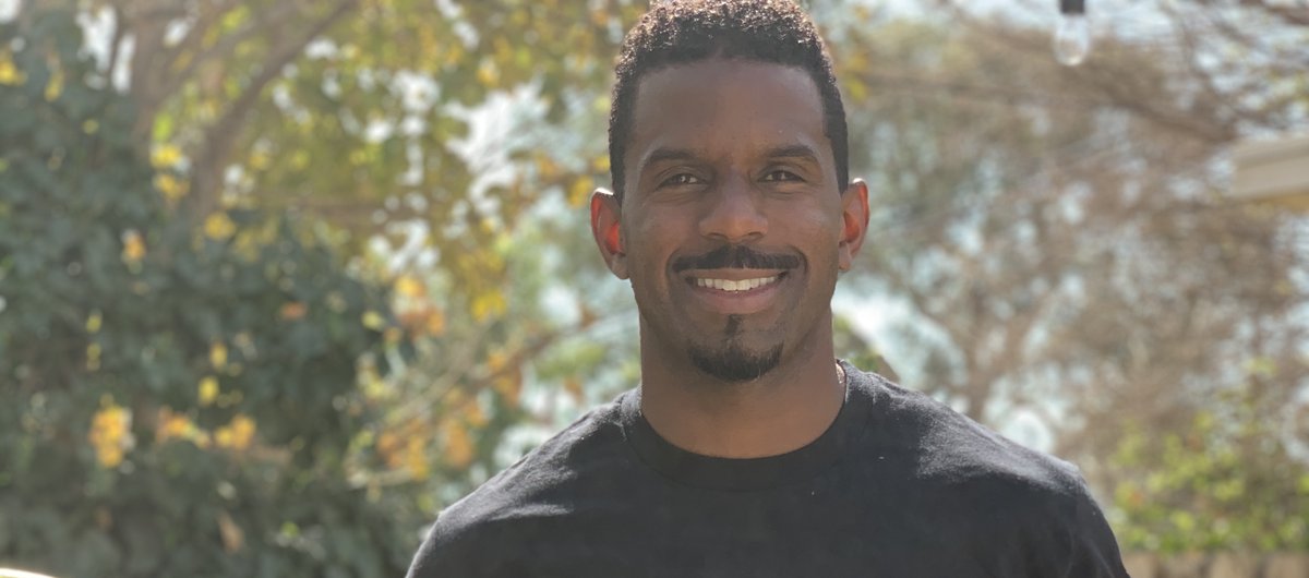 wmualumni's tweet photo. 1/3
Rick Lucas ’98,’01, Football 

#WMUAlumni Association Board Member Rick Lucas played for @WMU_Football when he was a student at WMU. Now, he is the Head of Snap Emerging Beauty and Wellness, Snapchat Inc. 

"I loved being a Football player at WMU! https://t.co/muo5NIfPpR
