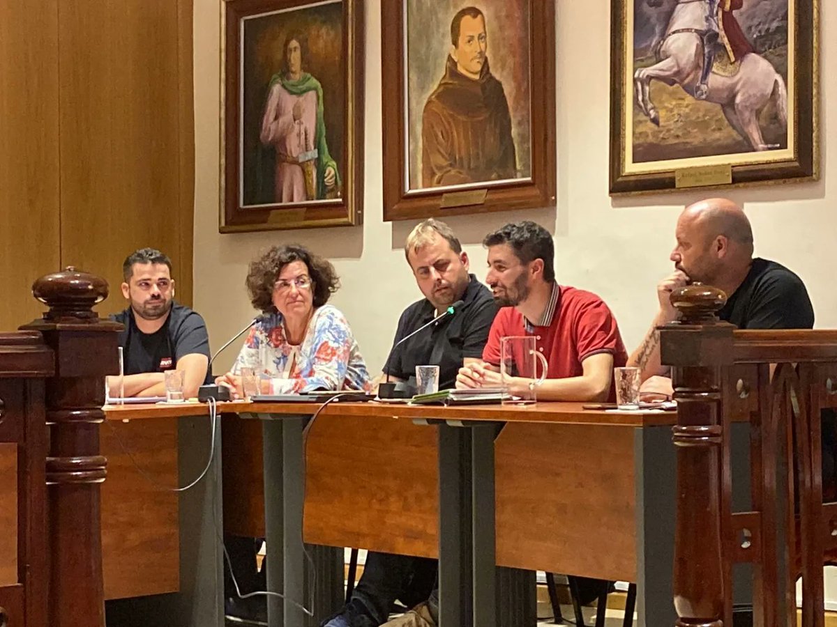 CUPRiudoms's tweet photo. ENS VEIEM ALS CARRERS, ENRIC!

Ahir el nostre regidor Enric Jódar Ciurana va fer efectiva la seva renúncia com a regidor de la CUP Riudoms. L'Enric, que des de l'inici de l'assemblea local ha sigut un militant actiu del nostre col·lectiu, https://t.co/8rytMkE3f4