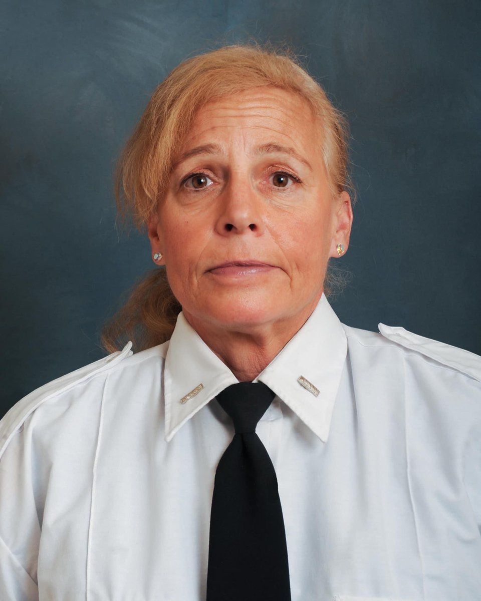 #SGPDNY stand in solidarity as we mourn the loss of FDNY EMS Lieutenant Alison Russo-Elling, who was killed in the line of duty yesterday. 

Let us keep the family, friends, and fellow colleagues of FDNY EMS Lieutenant Alison Russo-Elling in your prayers.