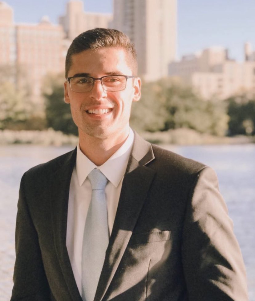 👋#MedTwitter! Please allow me to reintroduce myself. I am applying to PM&amp;R for the #Match2023! I’m excited to continue to meet, connect, and learn with peers and mentors this fall! #PMR #Rehab #Physiatry  #FirstGen #ClinicalCare #Mentorship #Research #Education <a href="/Inside_TheMatch/">Inside The Match</a>