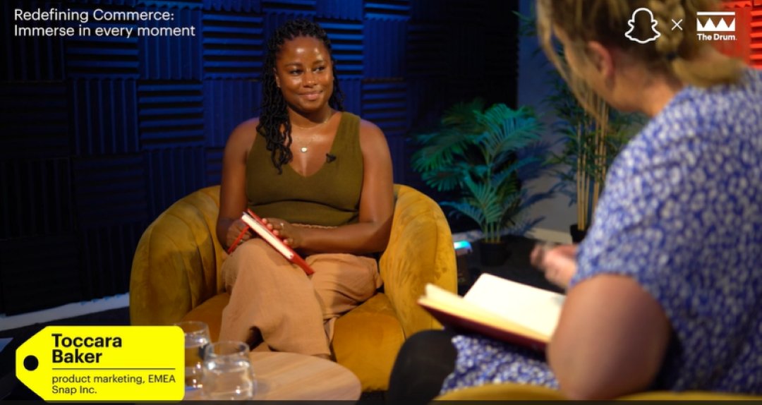 TheDrum's tweet photo. "Advertising is kind of experience driven investment and camera formats really allow that" says Toccara Baker, product marketing EMEA at @Snap on how advertisers to differentiate and stand out this shopping season.
➡️https://t.co/rwvGlHgIQ7
#Snapchatter
#ShoppableLens
#AR https://t.co/dF2lTAjN0j