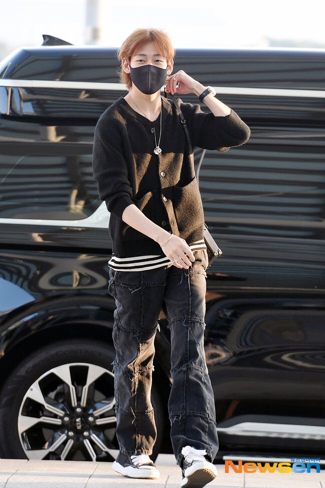 adoholic93 tweet picture