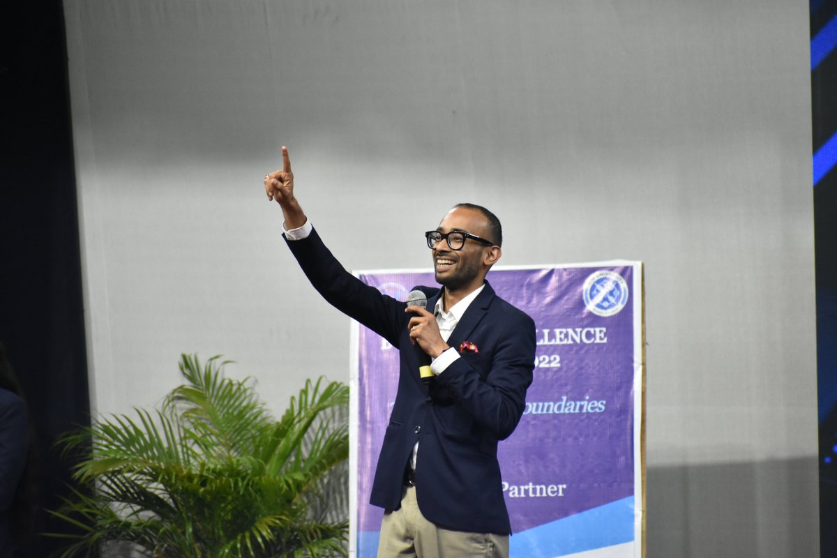 ximb_official's tweet photo. Mr. Subhash Bhutoria, Partner at DSK Global, spoke on the topic "Law in Uncharted Waters." He guided the students on how to work around contracts, read the fine print, and encouraged the audience to always be on the right side of the law. #XIM #BES2022 #35YearsofXIM https://t.co/wVx6B83Unf