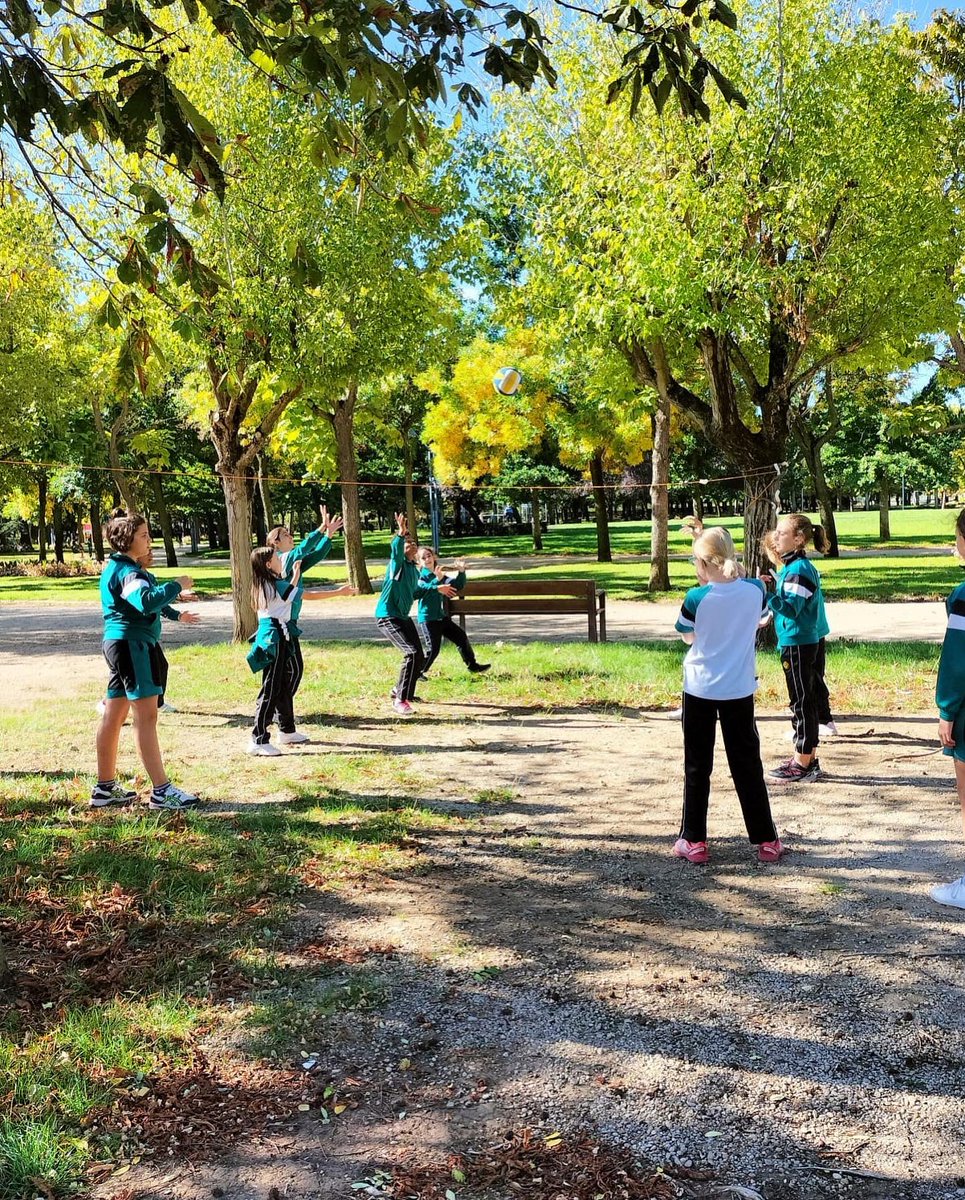Colegiojuancruz's tweet photo. Hábitos saludables, convivencia y actividad física. 
Día europeo del deporte escolar en @Colegiojuancruz #leonesp #ESSD2022 #BeActive @eusport @educacondeporte https://t.co/7saDzWRgiF