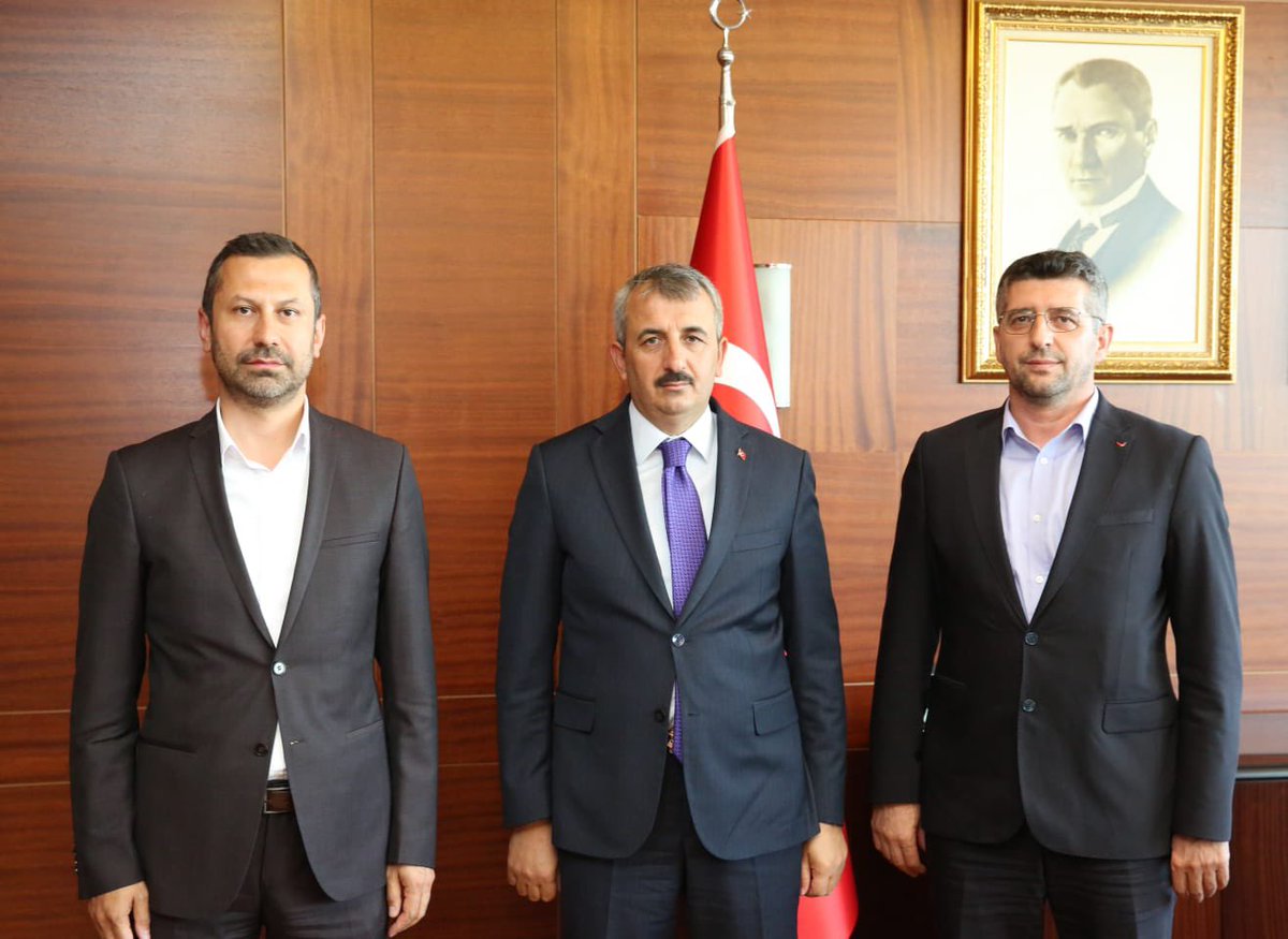 AFAD Başkanımız Yunus Sezer’i ziyaret ederek, çalışanlarımızın sorun ve taleplerini kendilerine ilettik. İlgileri için kendilerine teşekkürlerimi sunuyorum.