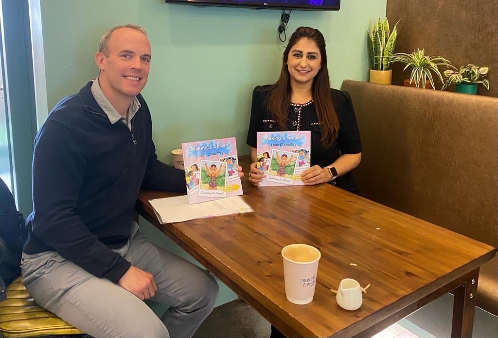Inspirational to meet with Leah Chowdhry from Oxshott today. Leah is the first British Asian woman to swim the Channel and has written children’s book, Making a Splash, about her journey. All proceeds to Cancer Research UK, you can buy your copy👇 amazon.co.uk/Making-Splash-…