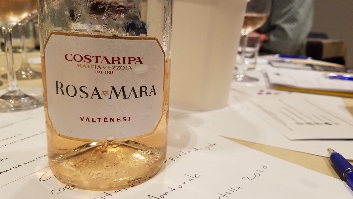 winecasualHQ's tweet photo. An onion-skin colored rose from Costaripa with bright acidity, florality and is a jewel rose from #valtenesi. #wmc22 #mattiavezzola https://t.co/BIvCcLahnH