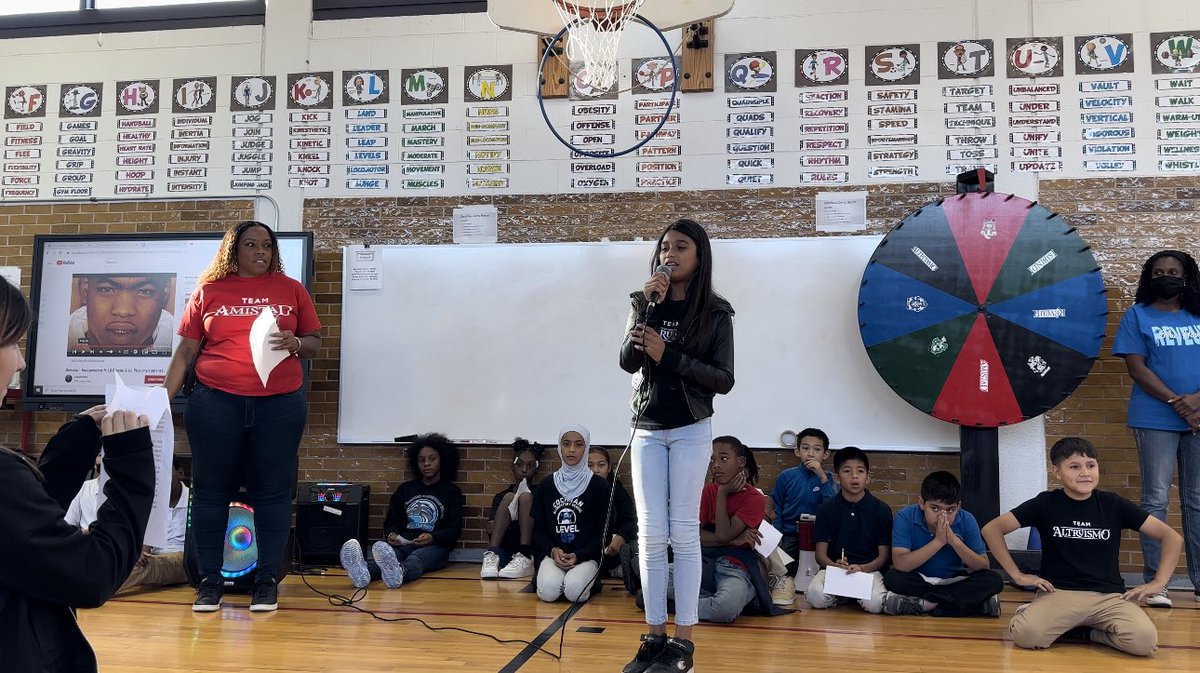 cochran_school's tweet photo. Our very own @CounselorWMS2 worked tirelessly with our House Ambassador candidates and today they gave their final speeches before the big vote.  #Reveur #Altruismo #Amistad #Isinindi @SmuSandra @ACEDallasISD https://t.co/5DCDMAedXP