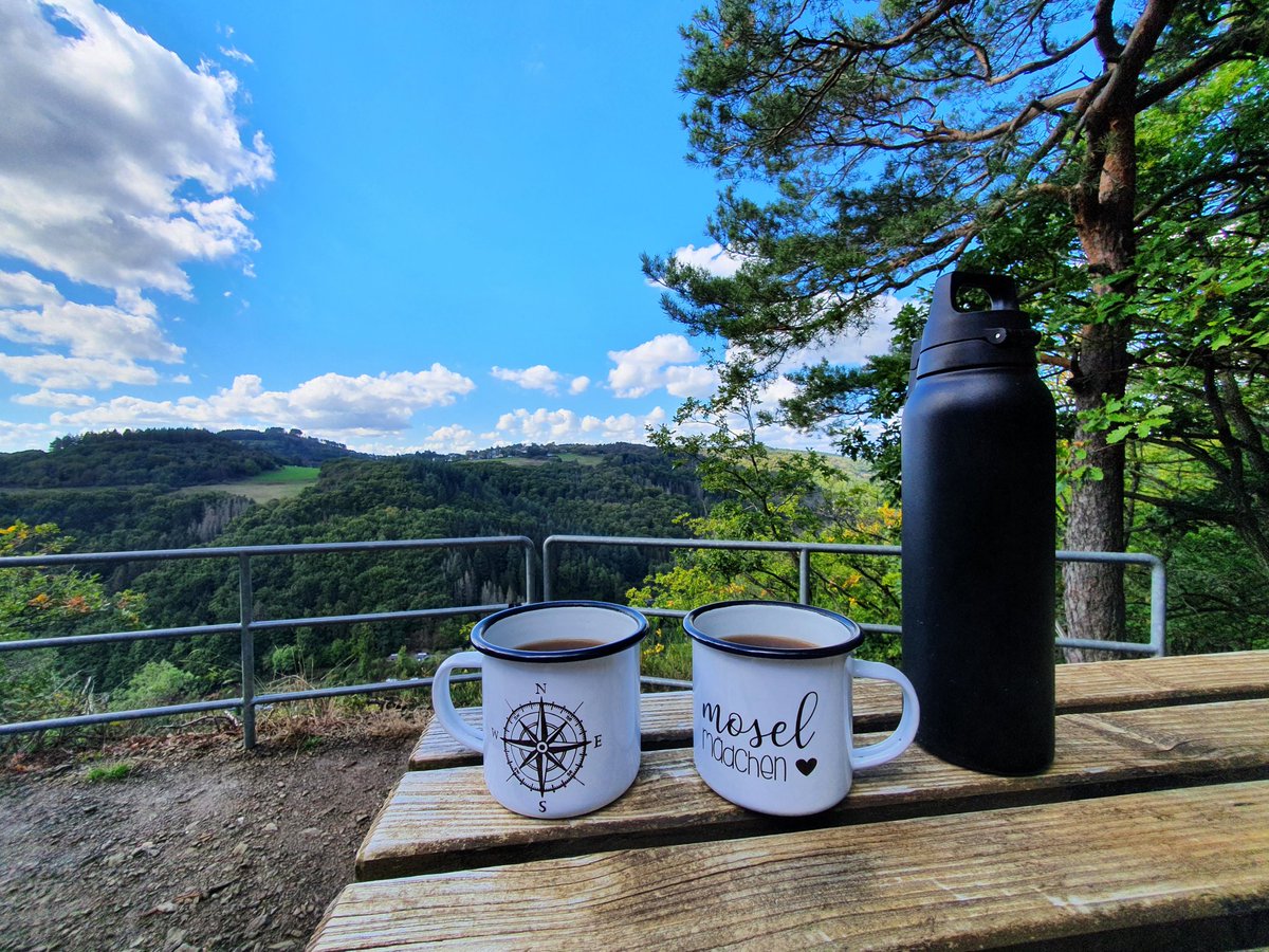 caledonian83's tweet photo. Heute mal ne Tour in der Eifel. Traumpfad Heidehimmel Volkesfeld. #hiking #Eifel #traumpfad #rlp https://t.co/f1f0vfAJtd