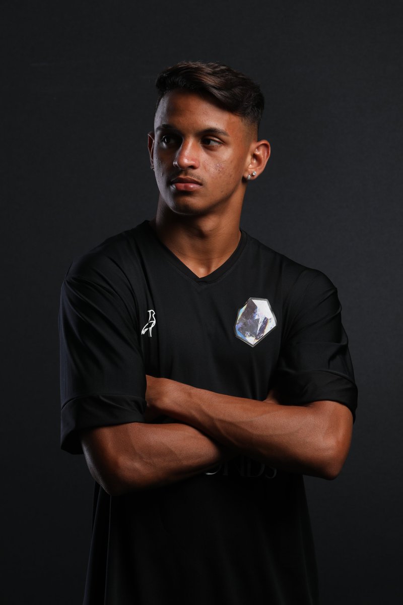 cryptocomnft's tweet photo. Weslley Patati

Weslley Batista, aka Weslley Patati, currently represents the Brazilian National Team at the U-20 level and has made a massive impact at the Copa São Paulo de Futebol Júnior, leading his team to the final and scoring 4 goals during the competition. https://t.co/2rdTYkw0Fs