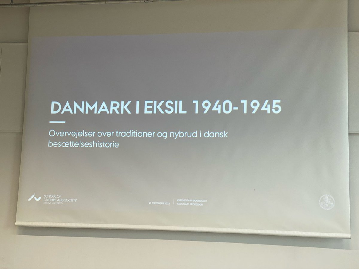 AlbergPeters's tweet photo. ✍🏻SKAB historie✍🏻 Møde i historiedidaktisk netværk. Tak til @KarenSkjoldager for et forrygende oplæg om nye perspektiver på besættelsestiden. Mere fokus på kvindernes rolle, netværk og det internationale, mindre “Onkelhistorie”. https://t.co/pKtezcGtpB