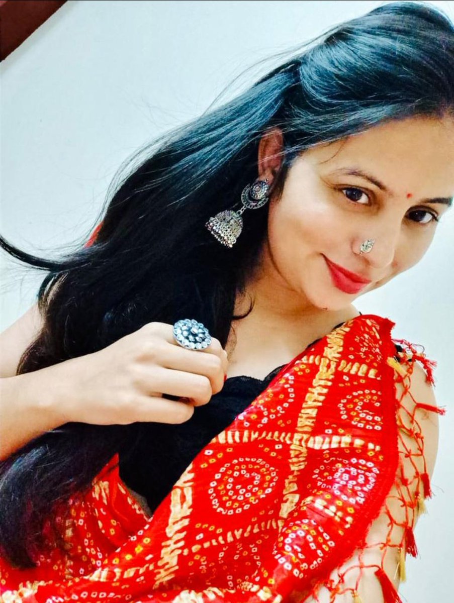 KundanBrahmani2's tweet image. Navaratri toh bane 😜 🥳