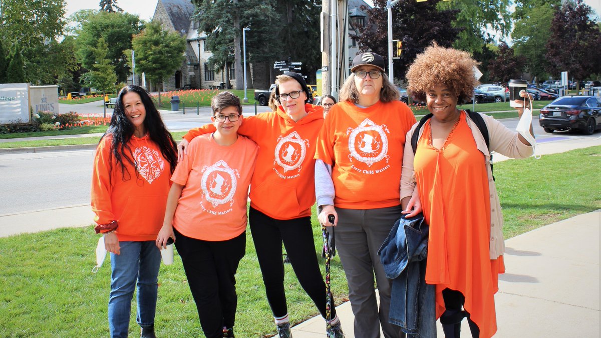 “The orange shirt is just to promote conversation, and remembering these children that were lost, and the survivors that are still here with us now.” – Robin Paul, Mi’kmaw artist. kings.uwo.ca/about-kings/in…