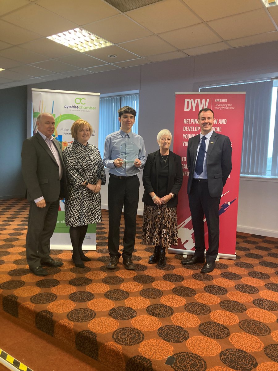 Shire_HA's tweet photo. Today Jayden won "Best Presentation" at the DYW Apprentice Community Challenge. We are so proud of him for the presentation and planning and delivering his Cost of Living Crisis event during the summer. He hopes to run this event in other venues soon.
#GreatPeople #DYW #IIYP https://t.co/8xWWpGh4rj