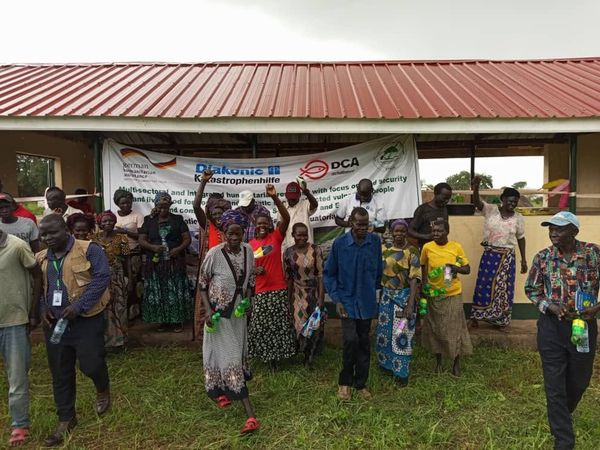 SpedpS's tweet photo. Under multi sectoral and integrated humanitarian response with focus on FSL for conflict and climate shocks affected people in South Sudan. @spedps Handed over market shade in Paluonganyi boma, in Magwi County Eastern Equatoria State. https://t.co/JB0yClORGg