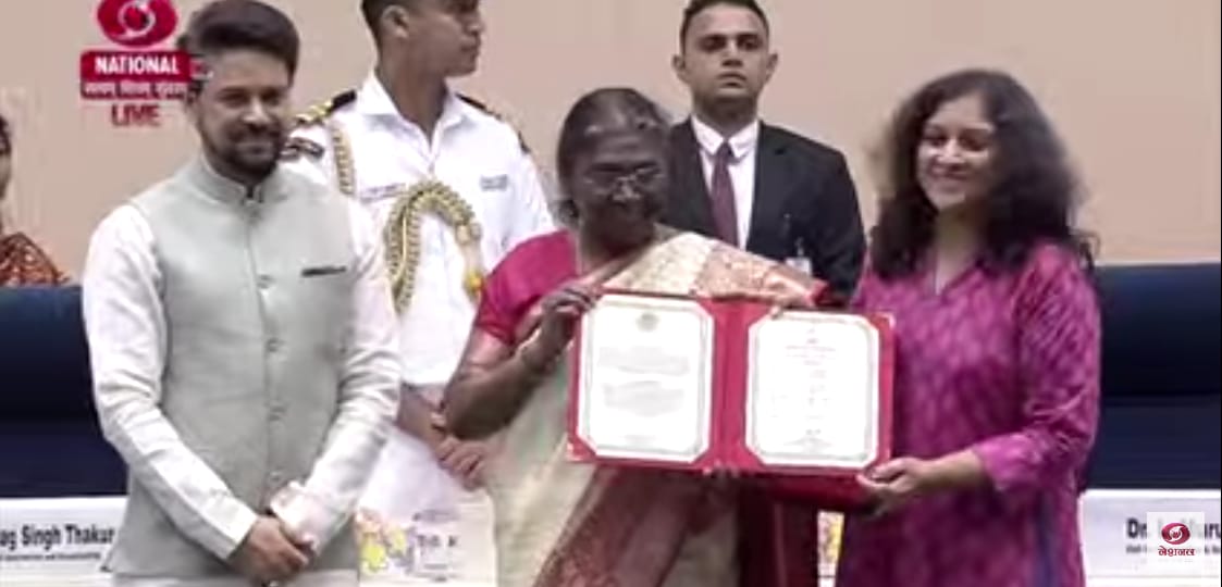 What a happy day for us at @WestlandBooks! Our publisher @karthikavk receives the #NationalAward from the President for publishing the best book on cinema, 'The Longest Kiss' by @kishwardesai1.