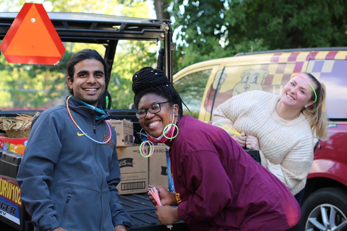 UMN RecWell (@umnrecwell) on Twitter photo Flashback Friday to last year's Homecoming Parade!
Join RecWell TONIGHT on University Avenue as we show off our Gopher pride. Plus, we have a CORNtastic float and theme you won't want to miss! See you all there! Flashback Friday to last year's Homecoming Parade!
Join RecWell TONIGHT on University Avenue as we show off our Gopher pride. Plus, we have a CORNtastic float and theme you won't want to miss! See you all there!