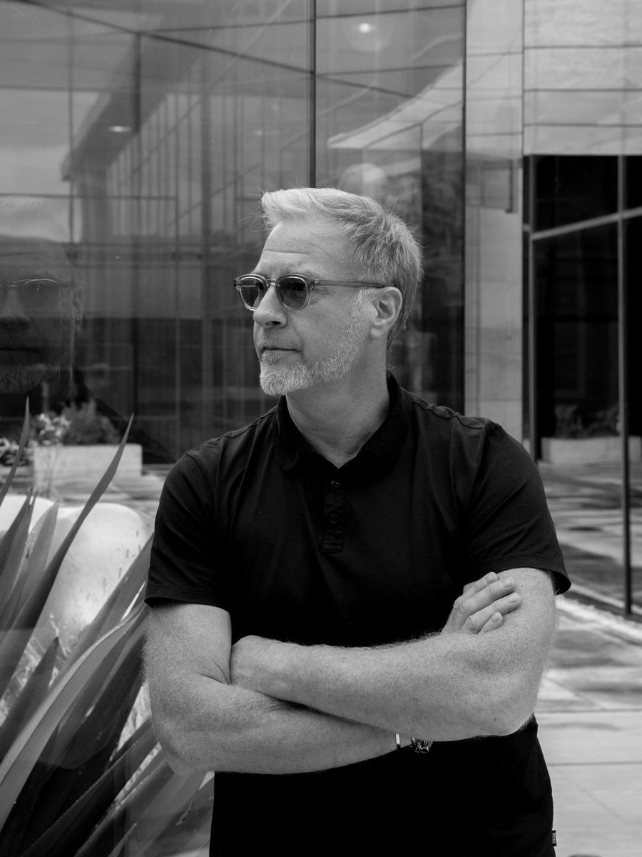bowmore's tweet photo. "We have relished in the opportunity to share experiences, ideas and thoughts from each other’s world’s, listening and learning from the inherent skill, knowledge and creativity we both possess."
- Ron Welsh, Master Blender, Bowmore
#MastersSelection22 #Bowmore #AstonMartin https://t.co/xa5EXnAvI1
