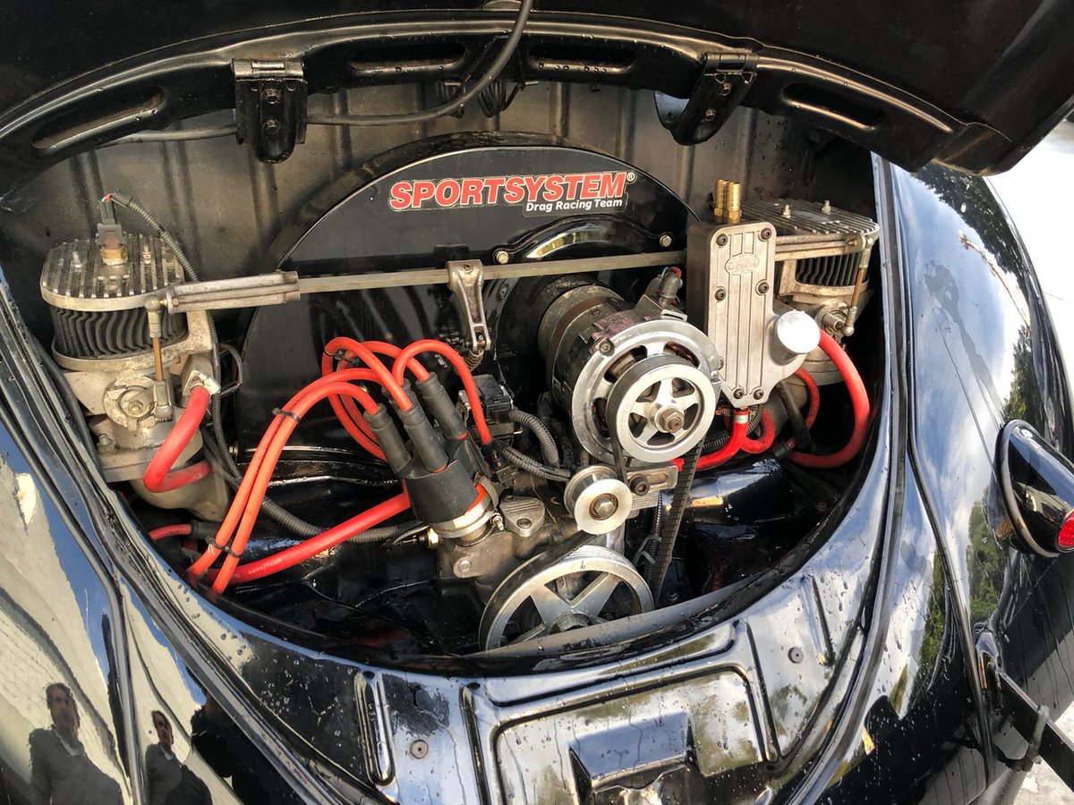 BRClassicCars's tweet photo. A 1952 VW Beetle splitwindow with a 2000cc fuel injection engine is something on don't see very often on market. FOR SALE! Contact us!
#vw1952beetle #splitwindowbeetle #musclecar #classiccarsforsale #aircooled #aircooledvw #aircooledbug https://t.co/YfHBxknYfc