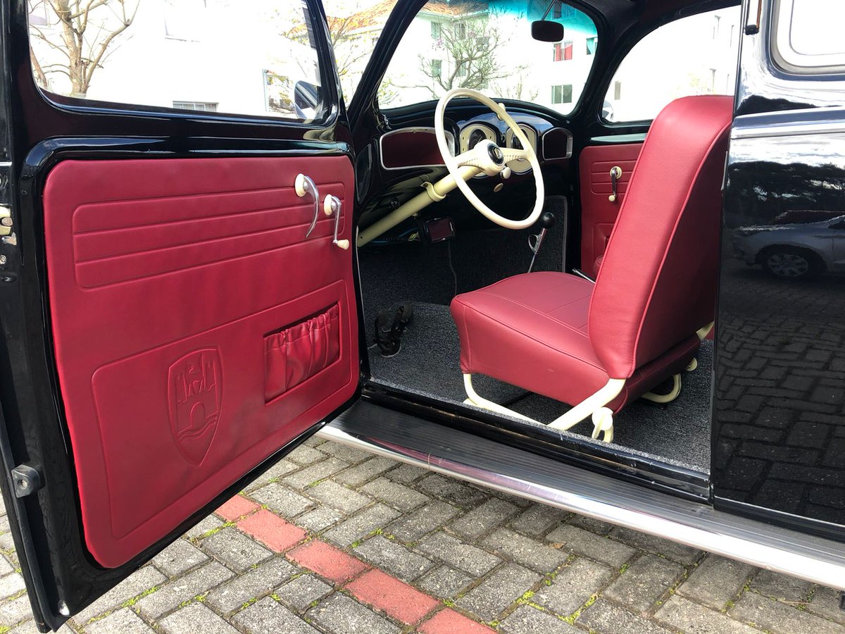 BRClassicCars's tweet photo. A 1952 VW Beetle splitwindow with a 2000cc fuel injection engine is something on don't see very often on market. FOR SALE! Contact us!
#vw1952beetle #splitwindowbeetle #musclecar #classiccarsforsale #aircooled #aircooledvw #aircooledbug https://t.co/YfHBxknYfc