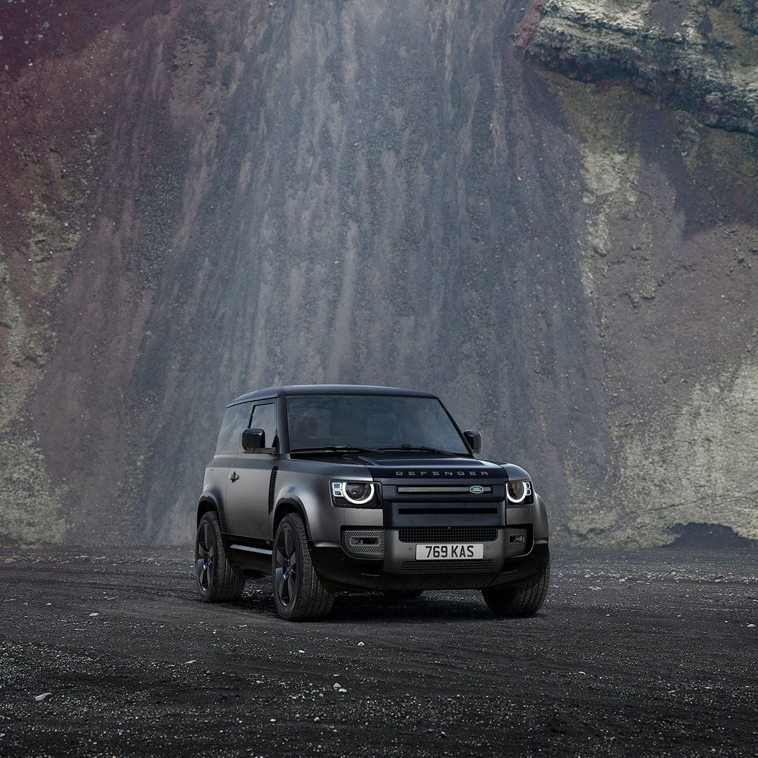 conlansJagLR's tweet photo. Playing Dirty. The stunning Land Rover Defender is the tool for all terrain.
Discover more: https://t.co/oEygjAvJNT https://t.co/DFyAKcID3y