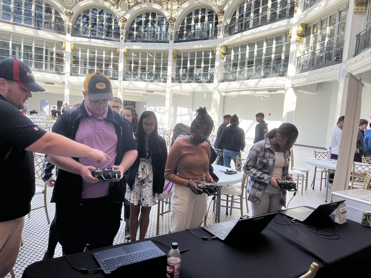 SinclairUAS's tweet photo. Today Sinclair UAS set up and talked with students from all over the city at @OhioxTechDay https://t.co/S8RIrAdVab