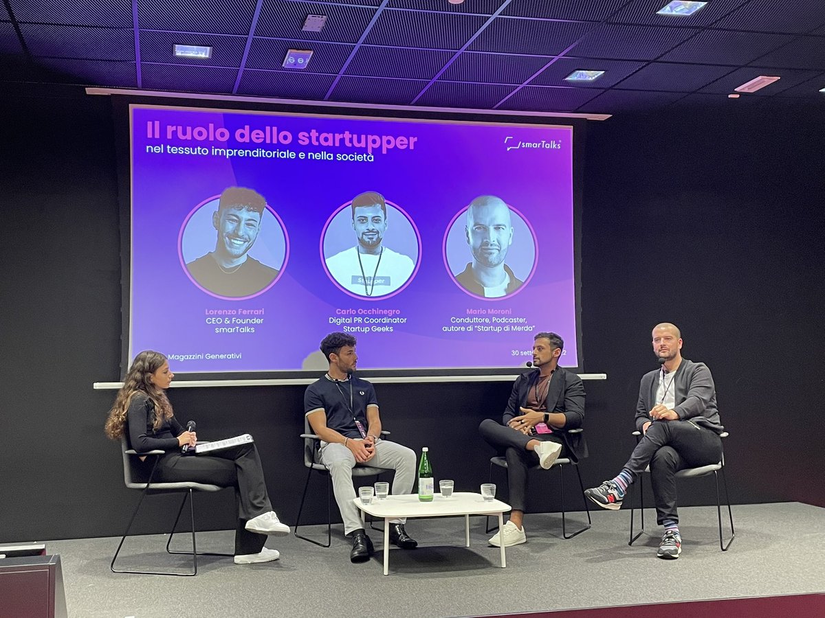 lucarallo's tweet photo. “La vita dello startupper non è instagrammabile. È difficile fare impresa, fare una startup è ancora più difficile. Creare e gestire l’immagine, il team. Con gli investimenti, la questione si complica”
Carlo Occhinegro, Digital PR Coordinator @ Startup Geeks
#smarTalks https://t.co/tdPtgilH3s