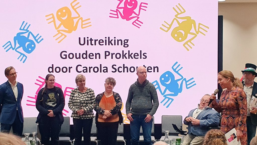 VGNbranche's tweet photo. Vandaag waren we bij de Gouden @Prokkel Uitreiking, waar juryvoorzitter @BrinkRick85 de dag opende. Na de panelgesprekken maakte 'minister van meedoen' @carolaschouten de winnaar bekend. Felicitaties aan de Geschillencommissie, zorgschool De Cambier en KDC De Vuurtoren! https://t.co/DRTcNuM56r
