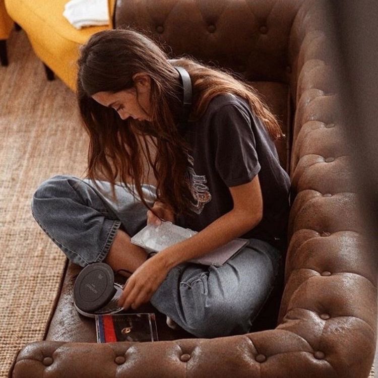 haizfrt's tweet photo. Hailee music https://t.co/YHxNRQ5fV8