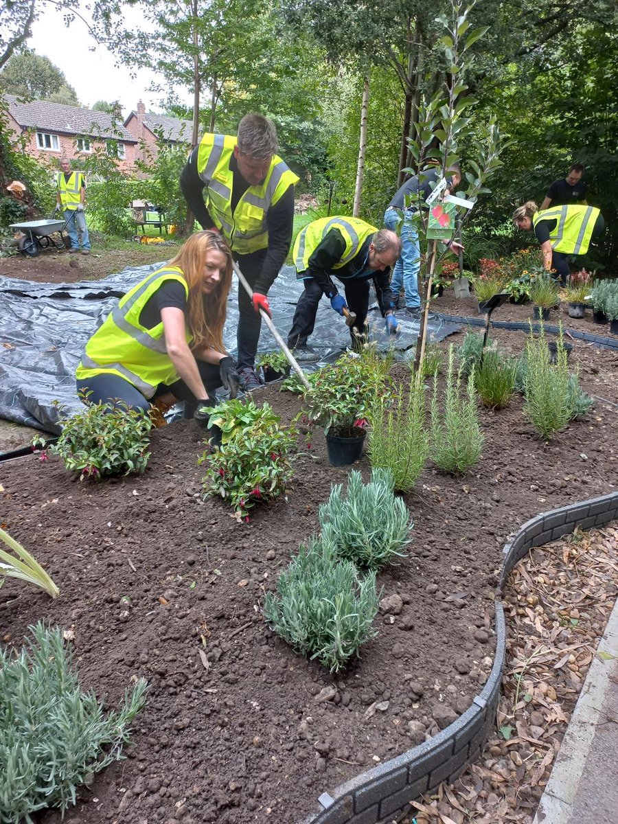 Hampshire & Isle of Wight Fire & Rescue Service (@hantsiow_fire) on Twitter photo What a transformation! 👏
Firefighters and support staff joined <a href="/morgansindallc/">Morgan Sindall Construction</a> volunteers to give something back to our local community by creating an outdoor classroom at Bishop's Waltham Junior School.
Work on building <a href="/B_Waltham40/">Bishops Waltham Fire Station</a>'s new fire station is well underway. 🚒 What a transformation! 👏
Firefighters and support staff joined <a href="/morgansindallc/">Morgan Sindall Construction</a> volunteers to give something back to our local community by creating an outdoor classroom at Bishop's Waltham Junior School.
Work on building <a href="/B_Waltham40/">Bishops Waltham Fire Station</a>'s new fire station is well underway. 🚒