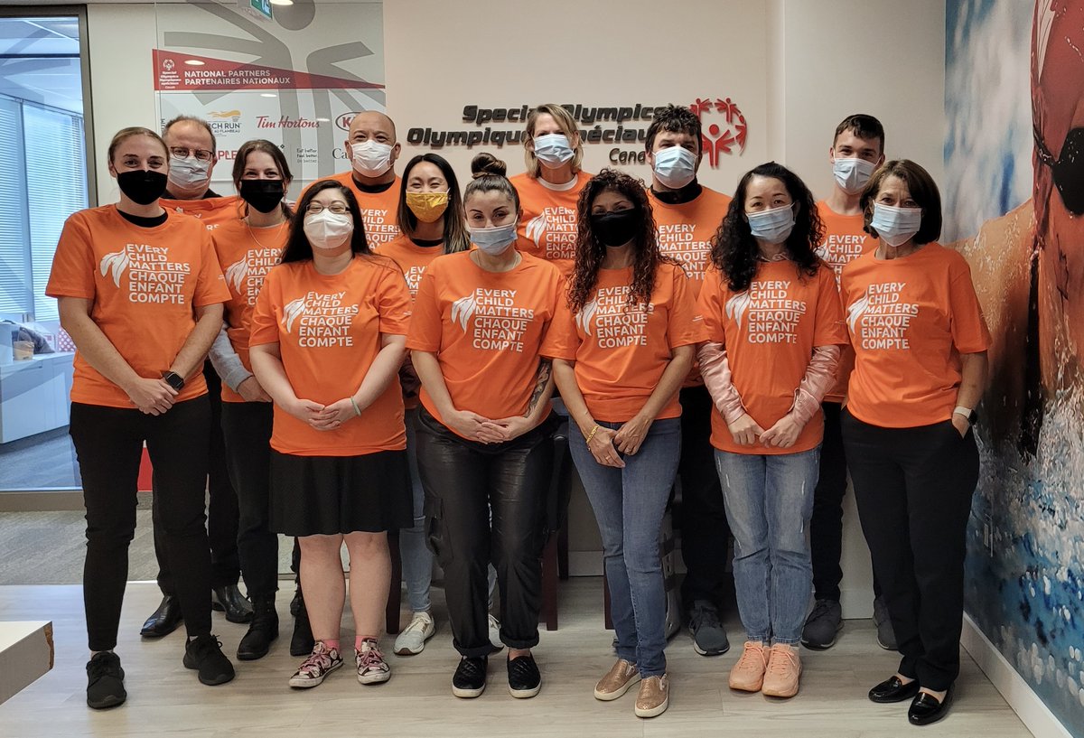 SpecialOCanada's tweet photo. Aujourd'hui est à la fois la Journée nationale pour la vérité et la réconciliation et la Journée du chandail orange.

Vous portez de l'orange ?

#ChaqueEnfantCompte https://t.co/BbCXPSXUKq