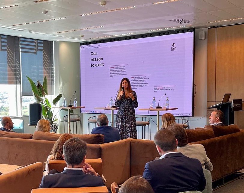 eventmanager_es's tweet photo. 🔥Empieza nuestro #EMARoadshow en #Sevilla⁠ con el coloquio y debate: “En busca de nuevos modelos de negocio MICE”. El evento, celebrado en el Club Cámara Antares, ha sido un éxito de asistencia y contenido.
🤗¡Gracias a todos por acompañarnos! https://t.co/tnhlxTEqWY