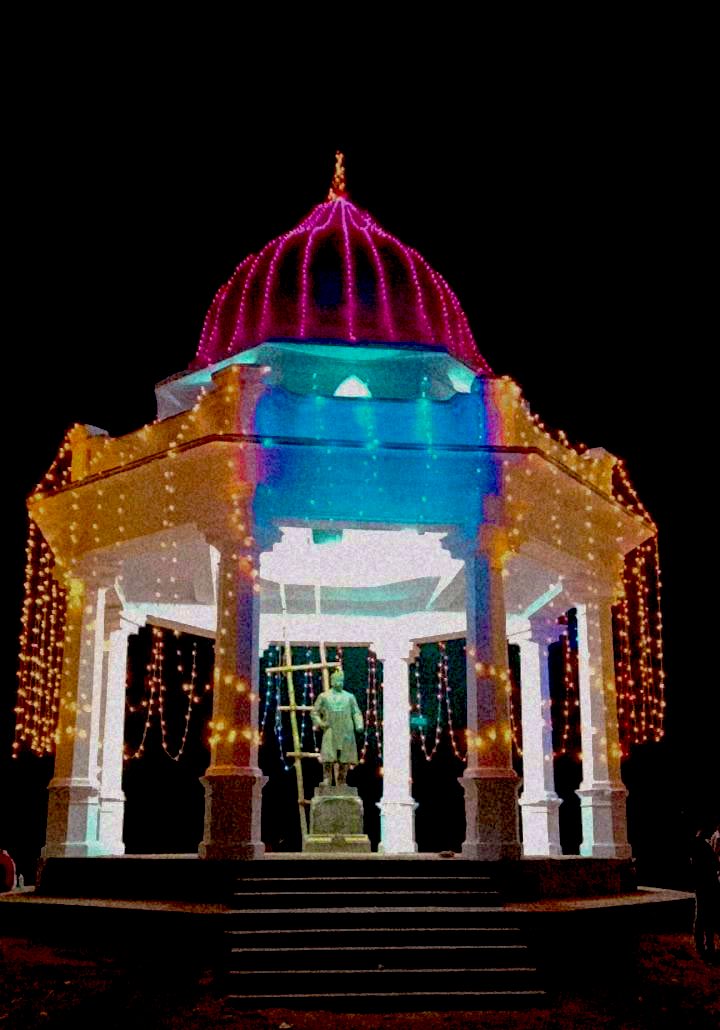 JeyporeKingdom's tweet photo. The pavilion in Surya Mahal decorated for the festival of Dussehra after renovation —
#SuryaMahal #JeyporeDussehra https://t.co/nQdW5ysBXq