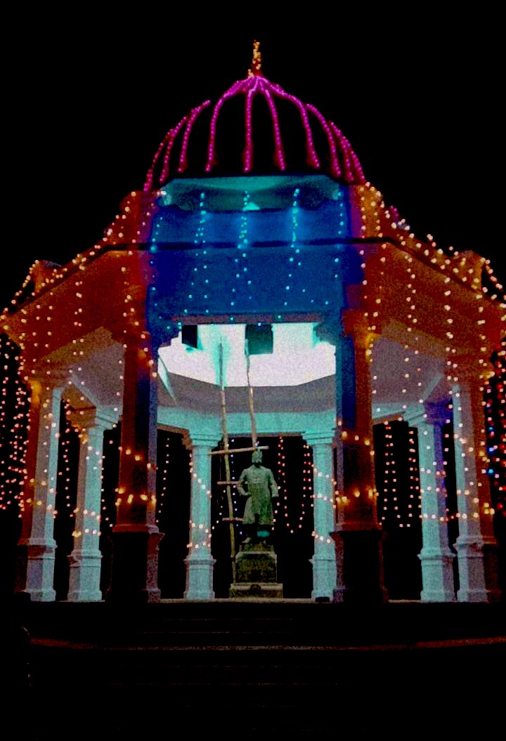 JeyporeKingdom's tweet photo. The pavilion in Surya Mahal decorated for the festival of Dussehra after renovation —
#SuryaMahal #JeyporeDussehra https://t.co/nQdW5ysBXq