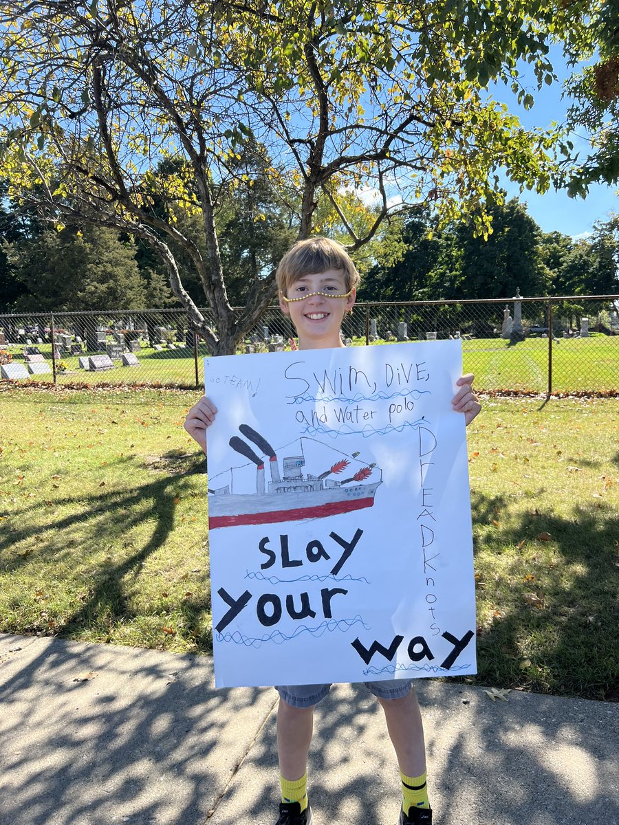 MrsNorrisclass's tweet photo. Dexter homecoming parade! Go Dreads! https://t.co/jUdpExyfv1