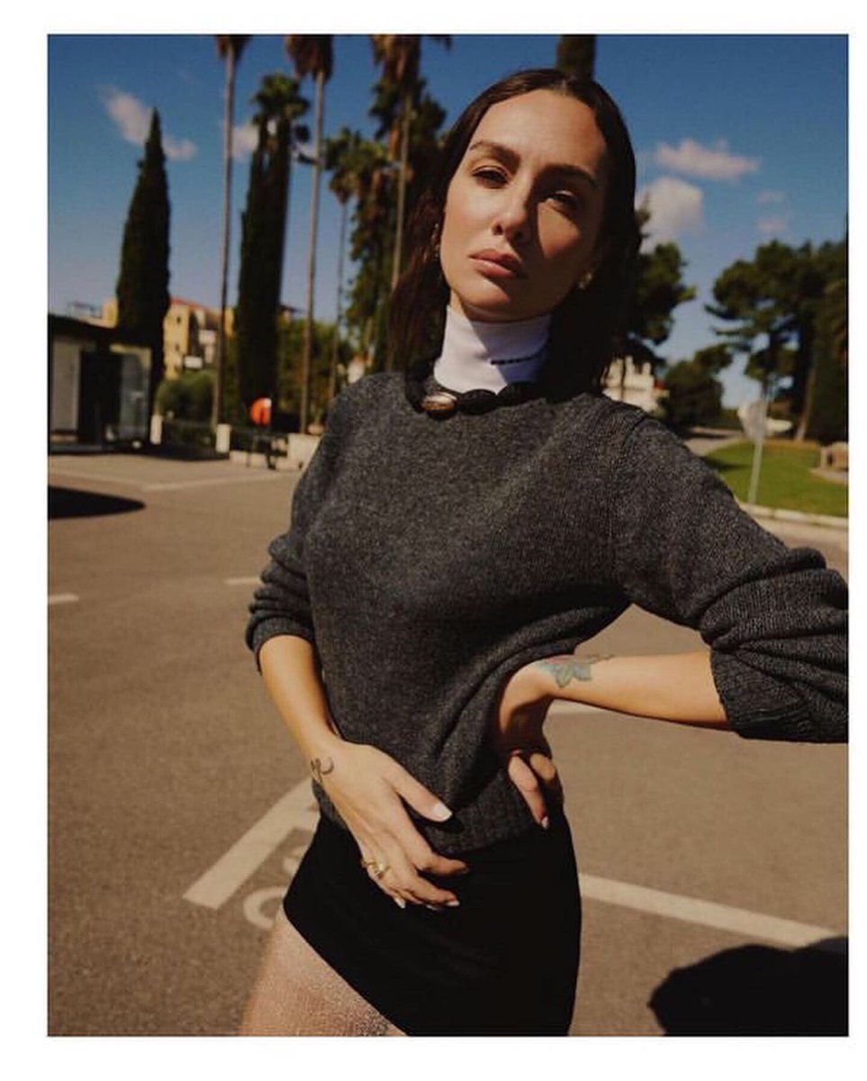 Birceak941's tweet photo. 💛💛

 @BrcAkalay #birceakalay #siyahbeyazaşk #ibrahimcelikkol41 #ibrahimcelikkol #حب_أبيض_أسود #kuşuçusu #kuşuçuşu #NetflixTurkiye #birceakalay https://t.co/DDUmpFAvno