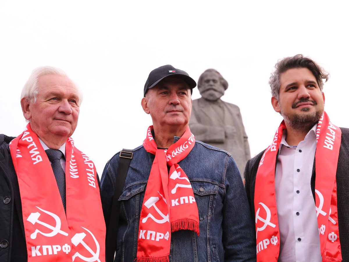 Славный Донбасс воссоединился с Россией!Его героические жители стали неотъемлемой частью нашей Родины!Поздравляю с этим всех патриотов Русского мира!Но впереди нас ждут суровые испытания.Поэтому требуются мобилизация экономики и сплочённость. Только так можно выстоять и победить!