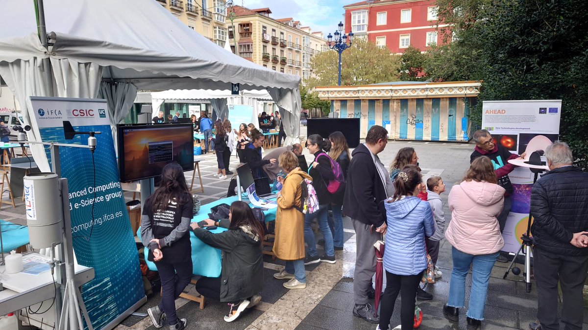 IFCA_Computing's tweet photo. Todo listo para la #NocheEuropeadelosInvestigadores, ¡os estamos esperando en la Plaza de Pombo! https://t.co/NKRGWNiqFZ