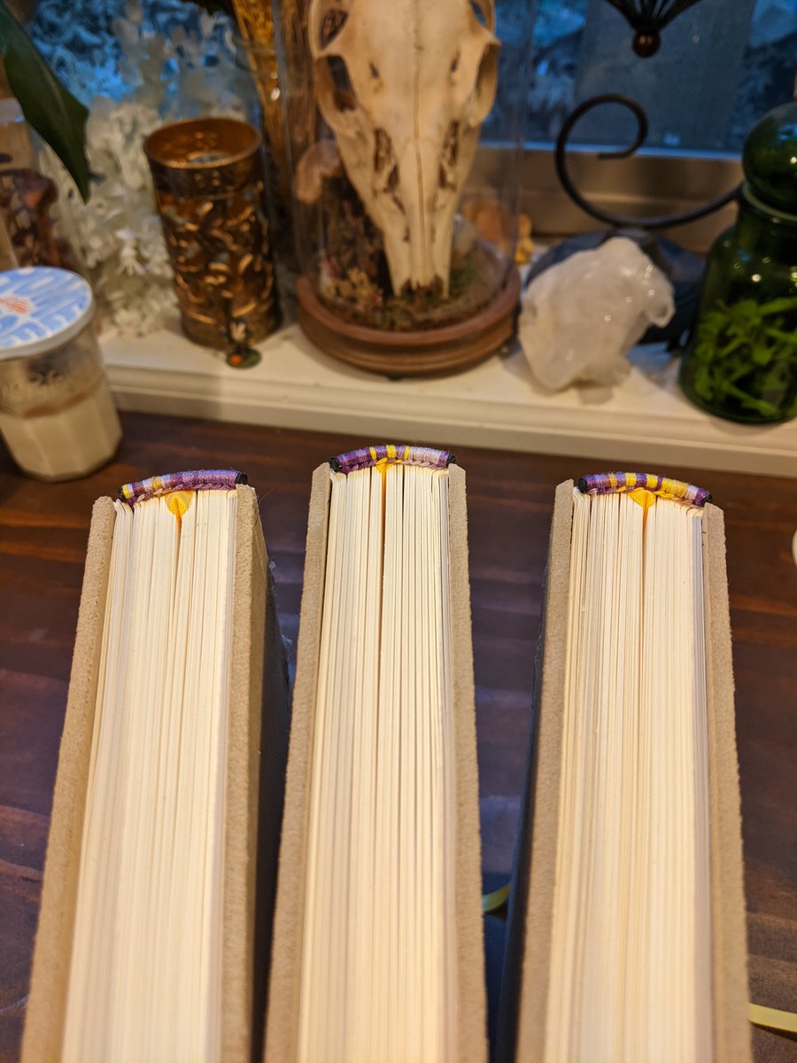 blackoakbindery's tweet photo. Some endbands of the Runic Moon collection! I hope to have it done by the 14th. 🌙
#bookbinding #handmade https://t.co/ChNI7pEsNH