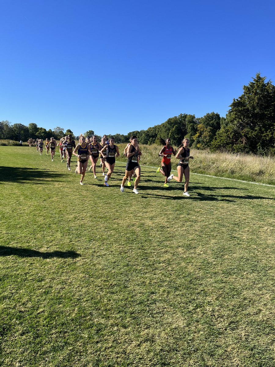 Big Walnut Alum <a href="/colbiborland/">Colbi Borland</a> finishes a strong 5th place at Gans Creek Classic with a huge pr of 20:34 for 6k to lead her team to a runner up finish just behind Illinois! <a href="/BigWalnutEagles/">Big Walnut Athletics</a>