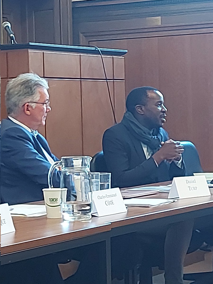 Le professeur et président du <a href="/ReseauFDI/">RFDI</a>, Valère Ndior ( <a href="/HValoche/">Valère Ndior</a>), <a href="/UBO_UnivBrest/">UBO - Univ. Brest</a>, aborde le sujet des concours de plaidoiries en droit international.