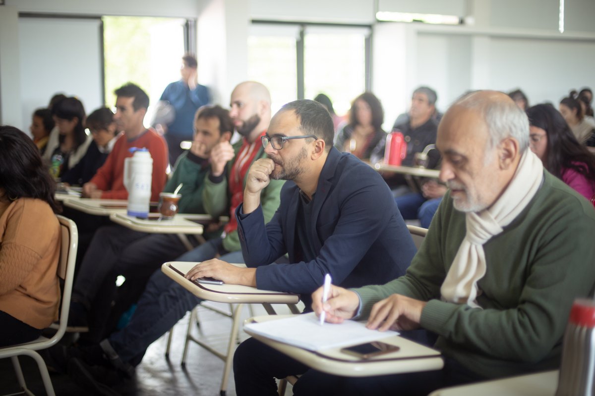 Facultad de Trabajo Social tweet media