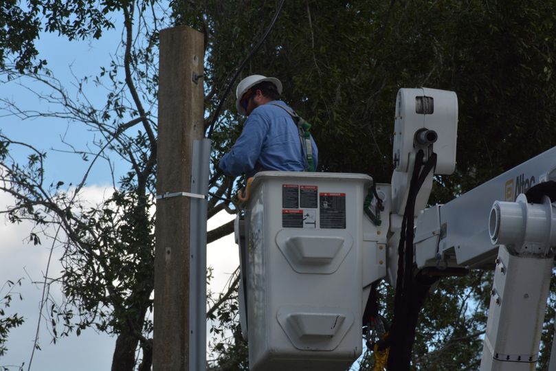 POWER RESTORATION
The city currently has approximately 1,750 customers without power. 
Local and contracted crews have begun restoration efforts with a focus on the following priorities:
DETAILS: 👉bit.ly/3SJGWVt