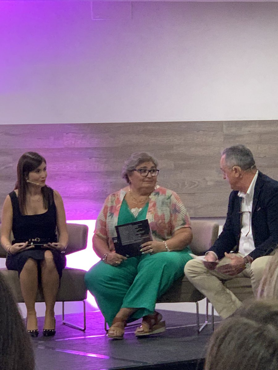 nikrequena's tweet photo. “Prescriban asociaciones a los pacientes con obesidad” Victoria #ABHispalis #obesitytalks https://t.co/zHIeURprdn