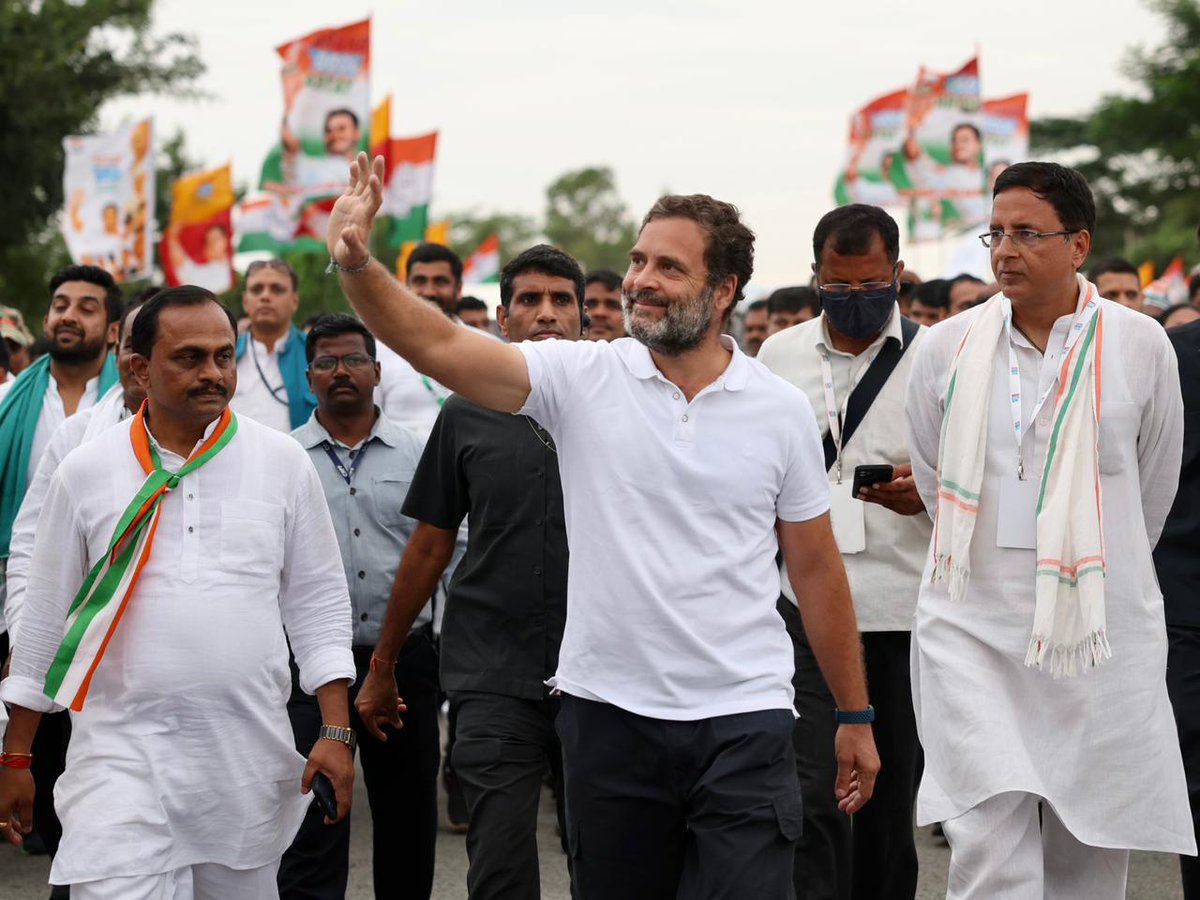 Karnataka is ready to become the warm host of rahul gandhi and his convoy in the state with full respect and love.
#KarnatakaWelcomesRahul